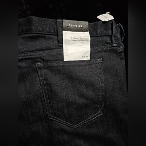 NWT Banana Republic Traveller Jean In Black Size 42x32